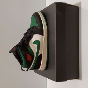 Jordan 1 MID (PS) PINE GREEN